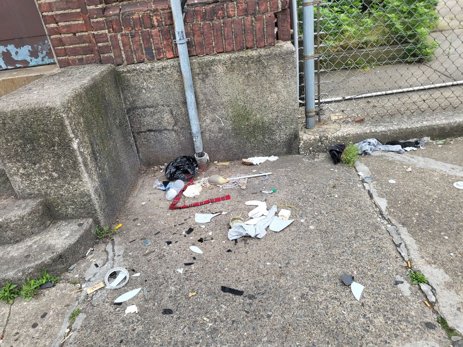 Photographic documentation of the work as submitted to the city's 311 record.