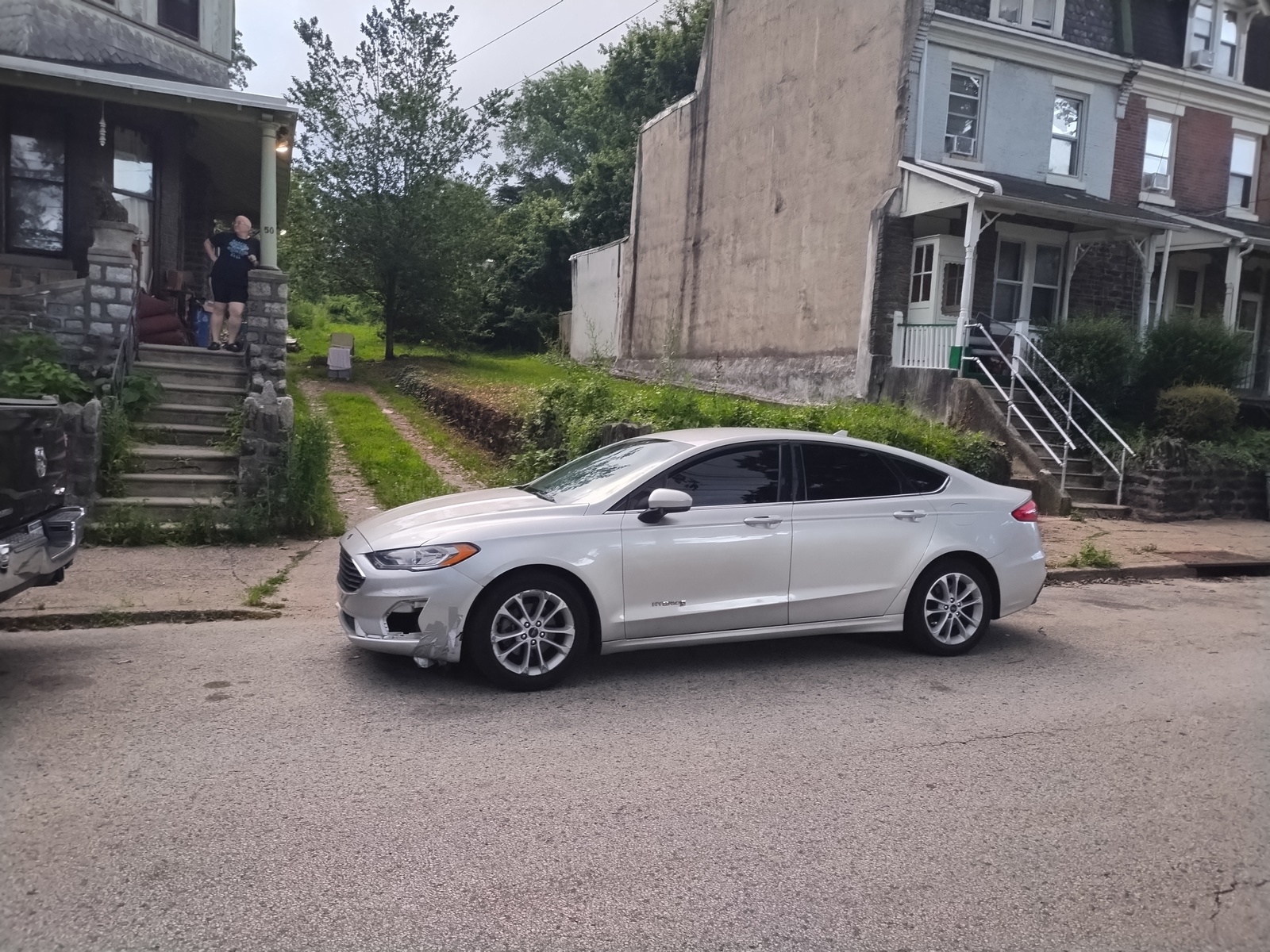 Photographic documentation of the work as submitted to the city's 311 record.