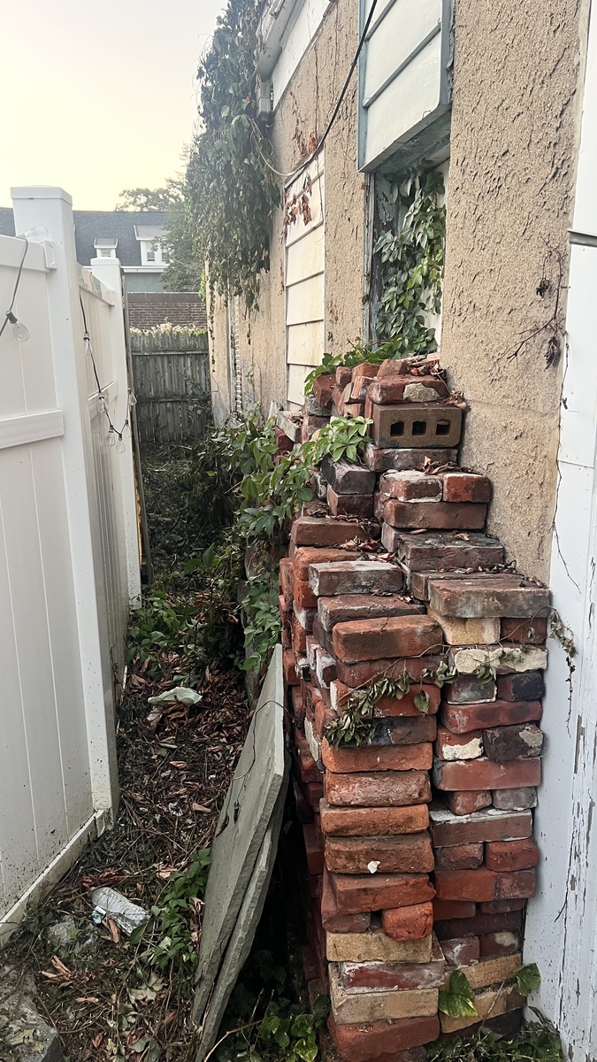 Photographic documentation of the work as submitted to the city's 311 record.