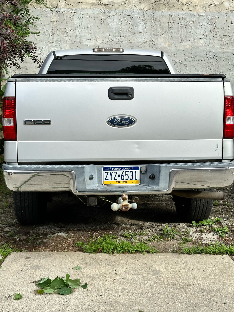 Photographic documentation of the work as submitted to the city's 311 record.