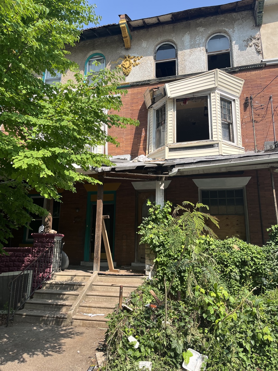 Photographic documentation of the work as submitted to the city's 311 record.