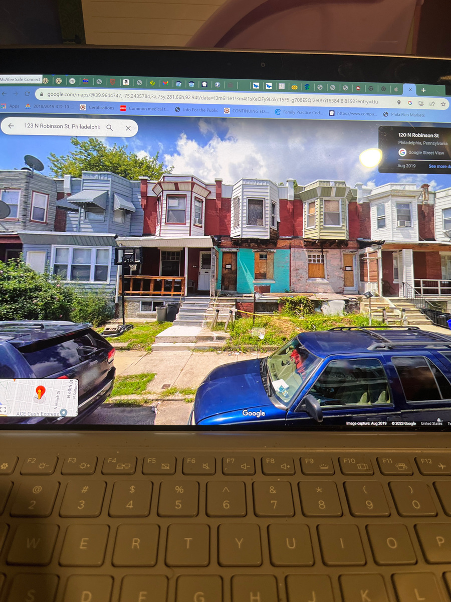 Photographic documentation of the work as submitted to the city's 311 record.