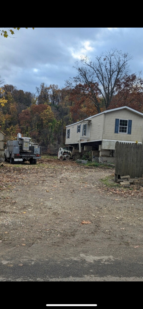 Photographic documentation of the work as submitted to the city's 311 record.