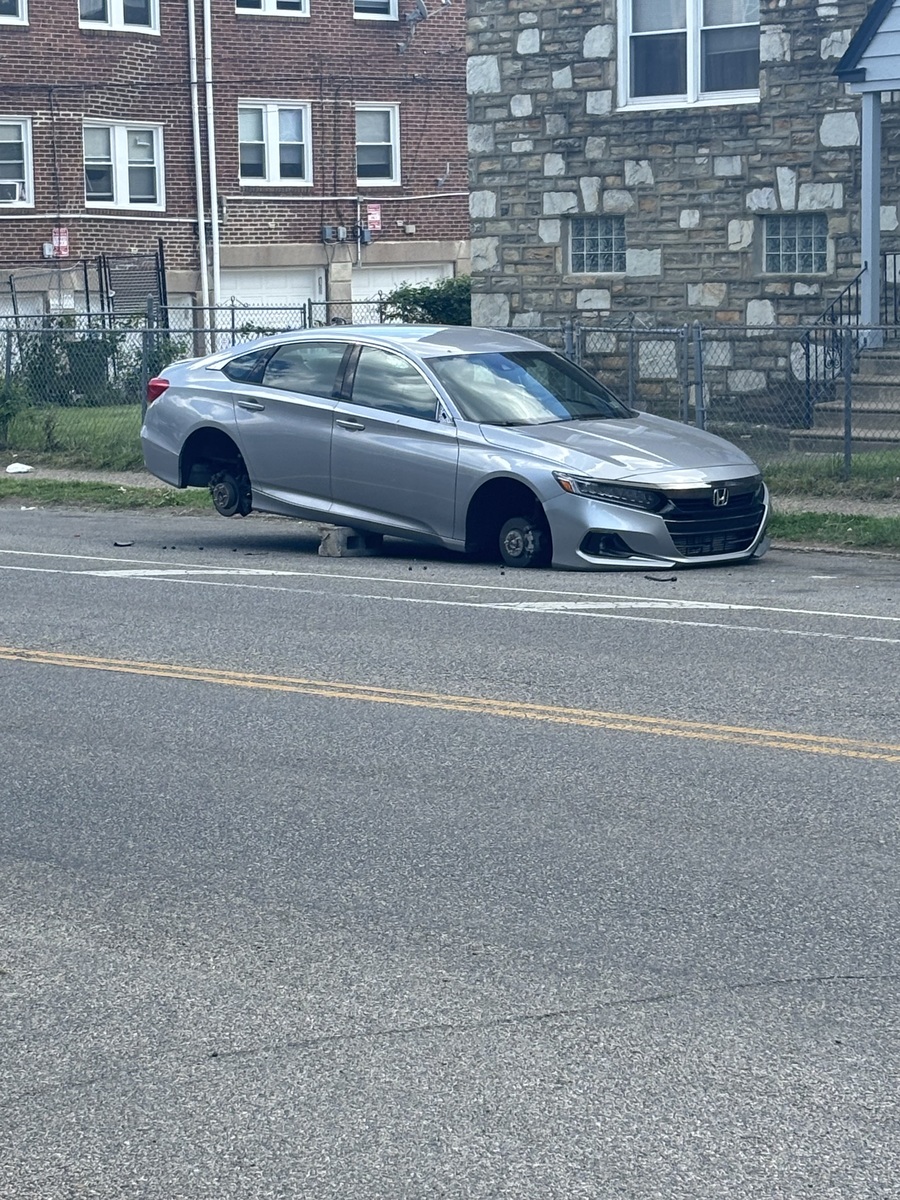 Photographic documentation of the work as submitted to the city's 311 record.