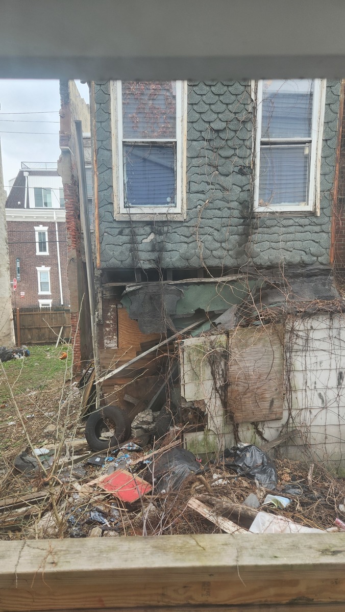 Photographic documentation of the work as submitted to the city's 311 record.