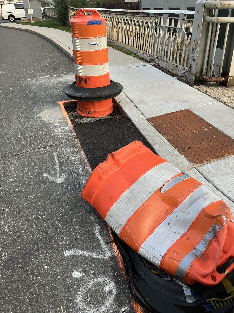 Photographic documentation of the work as submitted to the city's 311 record.