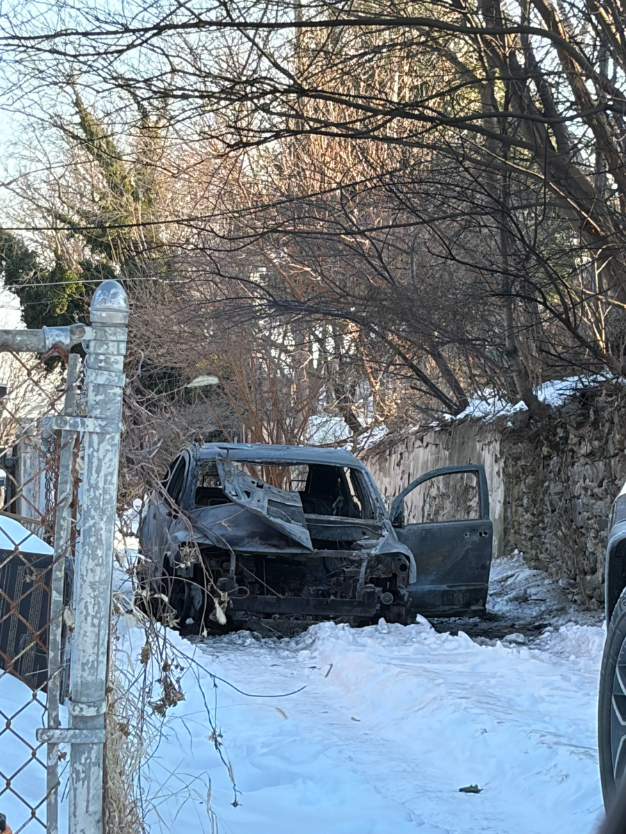 Photographic documentation of the work as submitted to the city's 311 record.