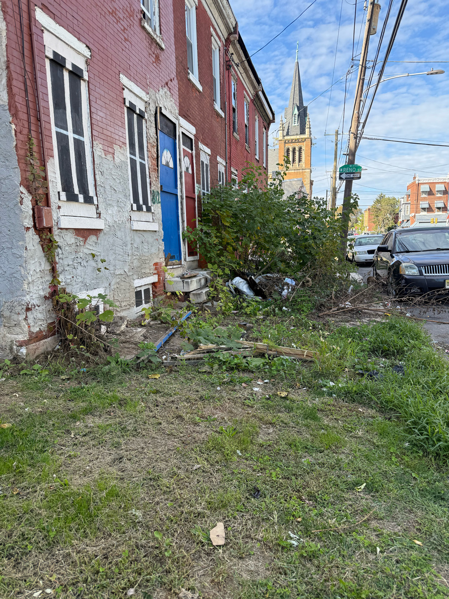Photographic documentation of the work as submitted to the city's 311 record.
