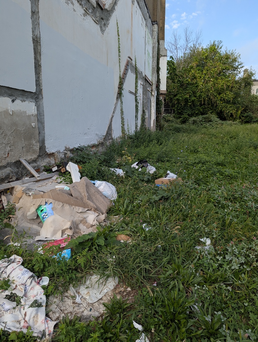 Photographic documentation of the work as submitted to the city's 311 record.