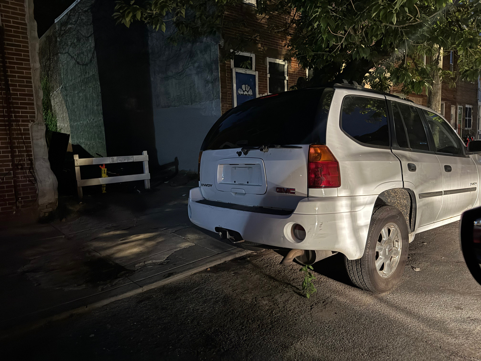 Photographic documentation of the work as submitted to the city's 311 record.