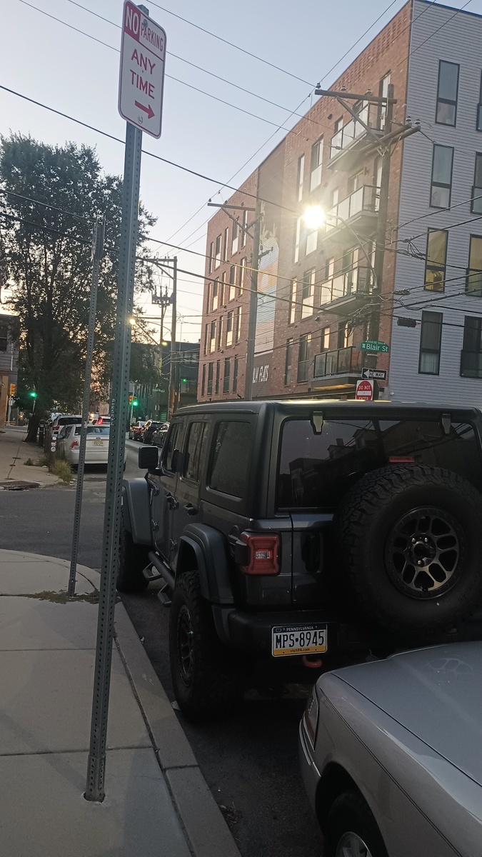 Photographic documentation of the work as submitted to the city's 311 record.