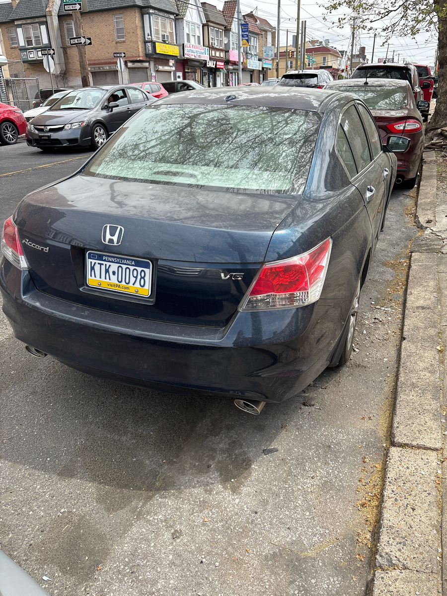 Photographic documentation of the work as submitted to the city's 311 record.
