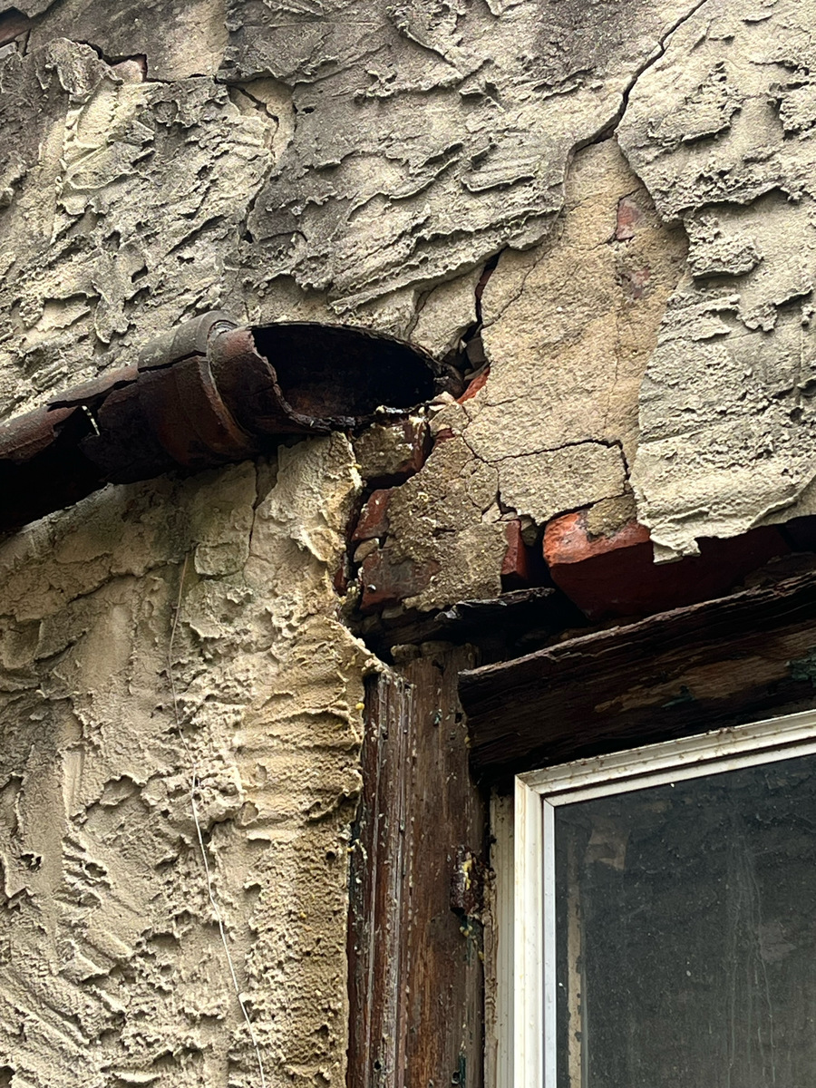 Photographic documentation of the work as submitted to the city's 311 record.