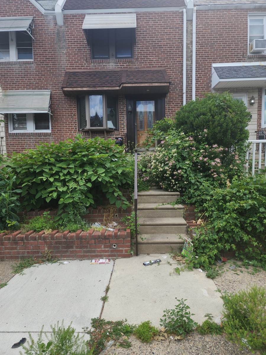 Photographic documentation of the work as submitted to the city's 311 record.