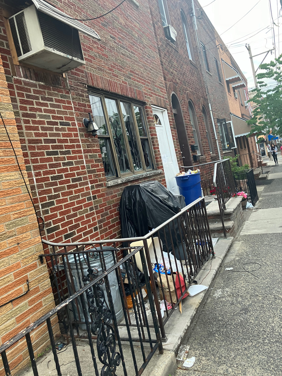 Photographic documentation of the work as submitted to the city's 311 record.