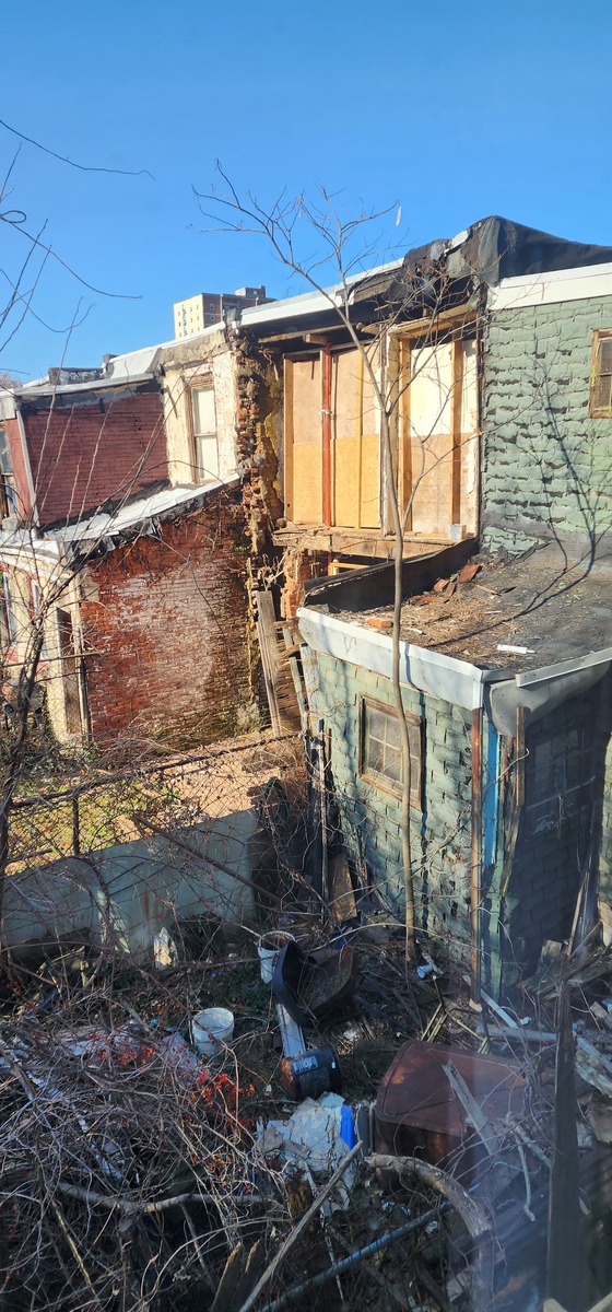 Photographic documentation of the work as submitted to the city's 311 record.