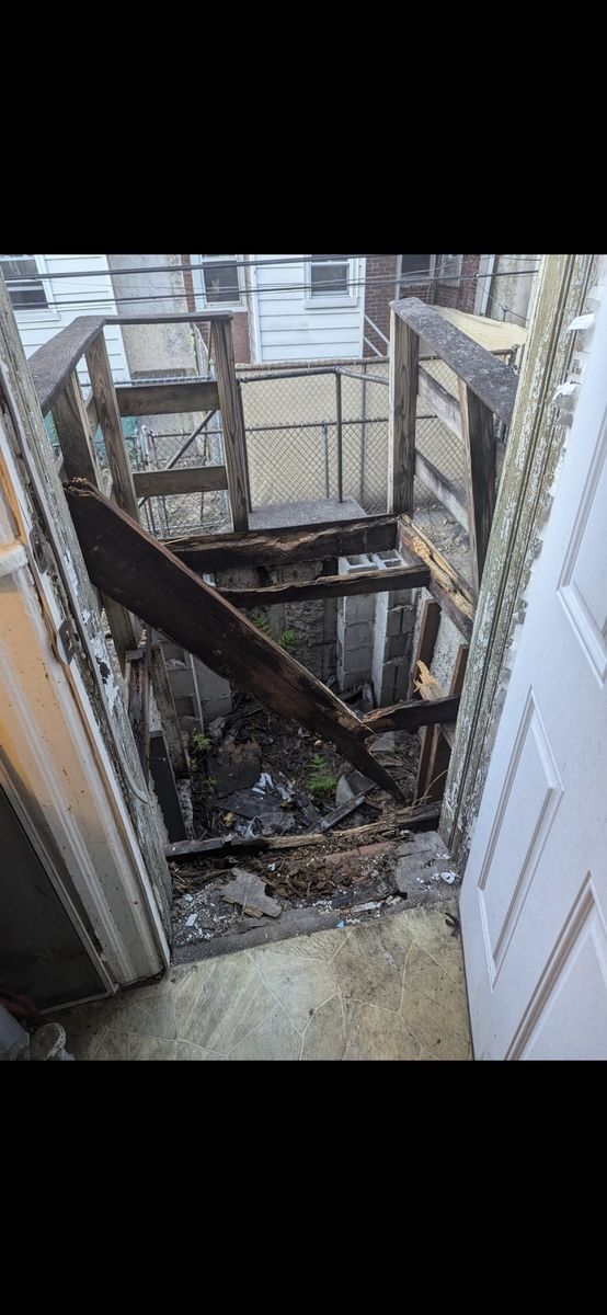 Photographic documentation of the work as submitted to the city's 311 record.