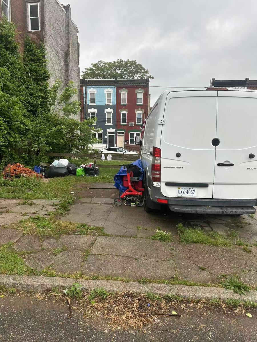 Photographic documentation of the work as submitted to the city's 311 record.