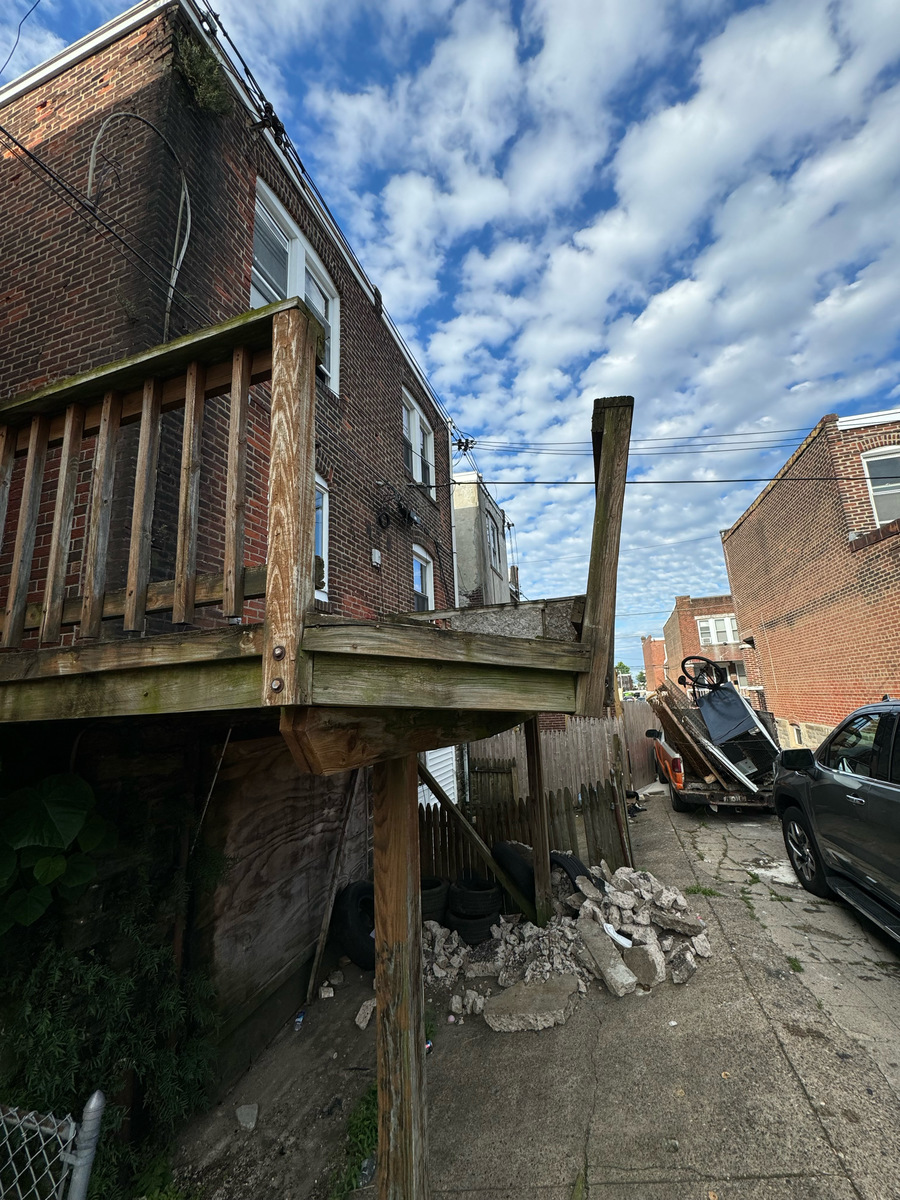 Photographic documentation of the work as submitted to the city's 311 record.