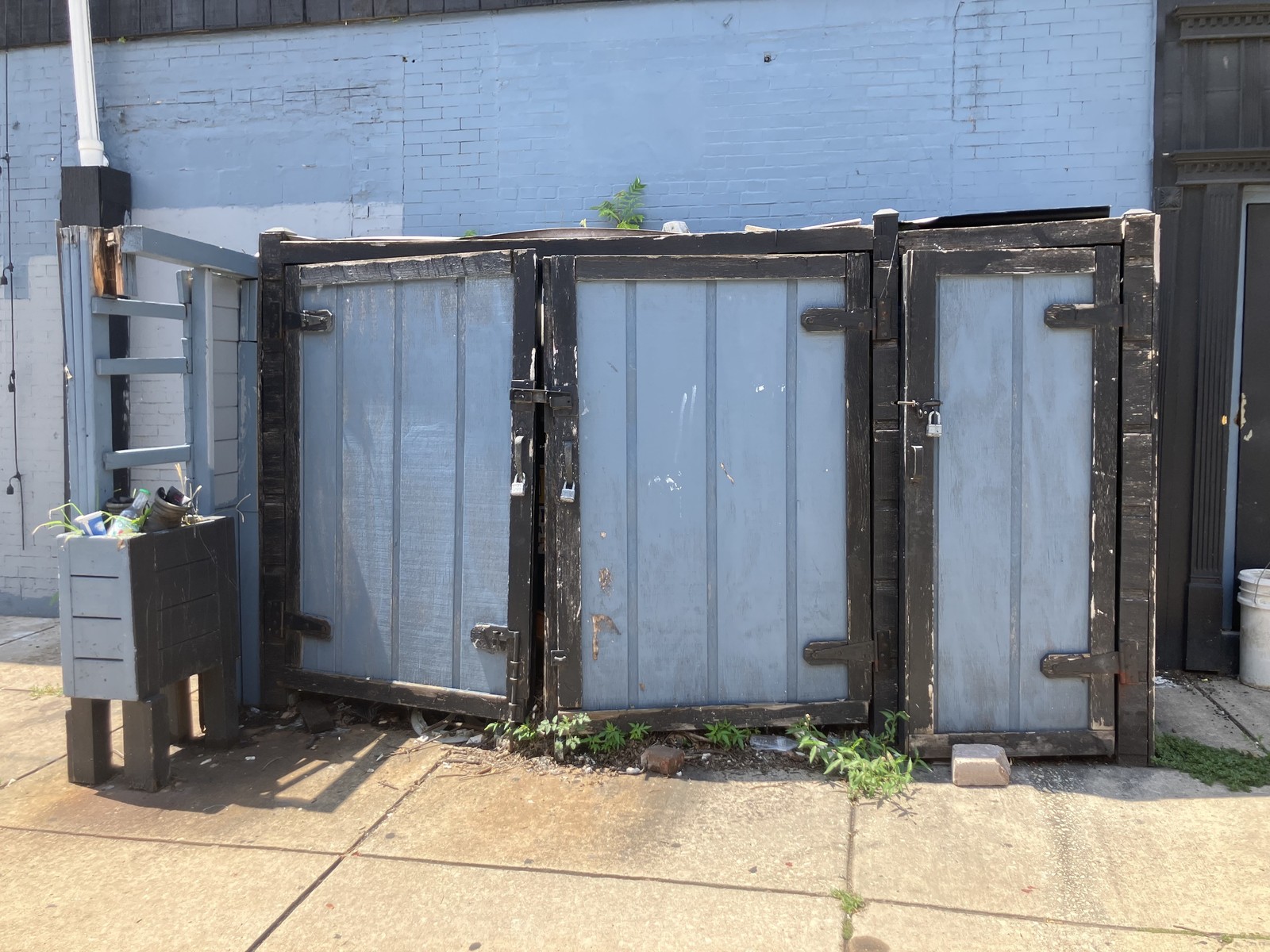 Photographic documentation of the work as submitted to the city's 311 record.