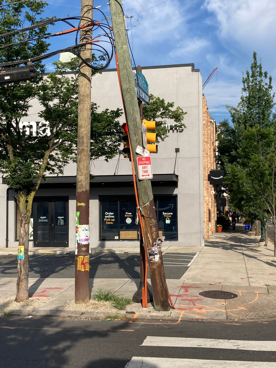 Photographic documentation of the work as submitted to the city's 311 record.