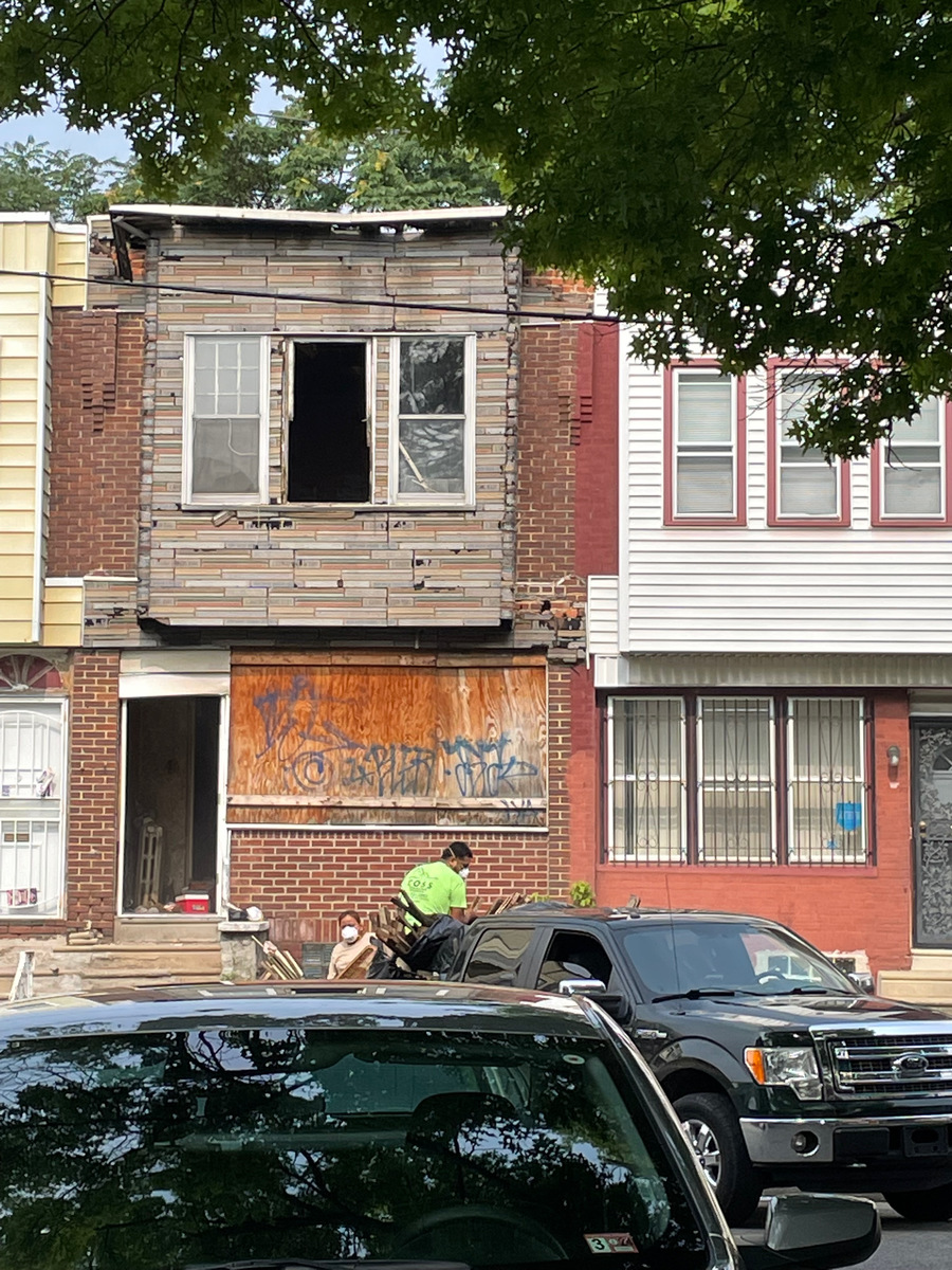 Photographic documentation of the work as submitted to the city's 311 record.