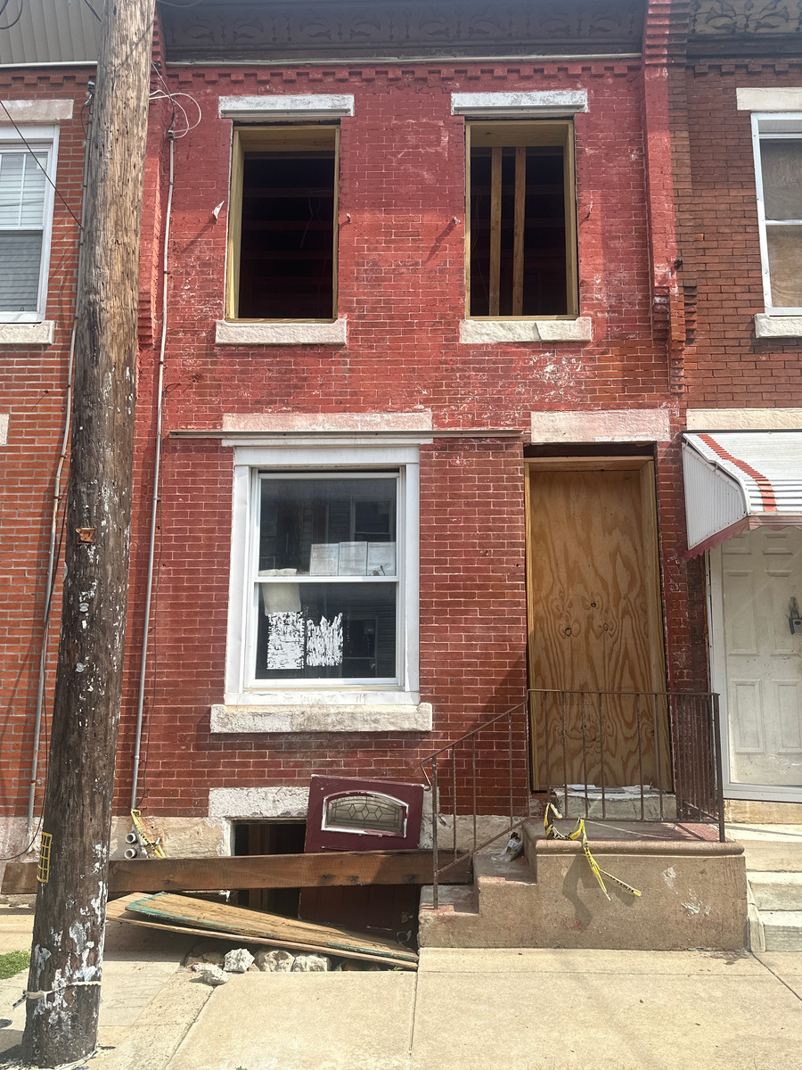 Photographic documentation of the work as submitted to the city's 311 record.