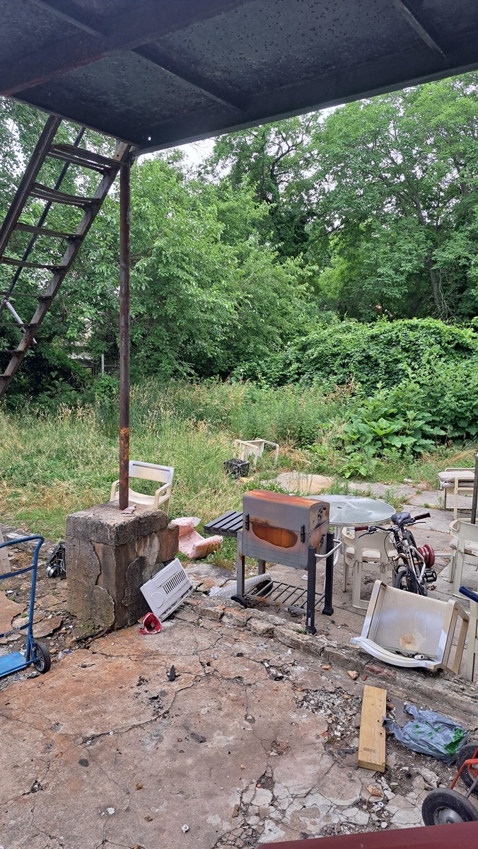 Photographic documentation of the work as submitted to the city's 311 record.