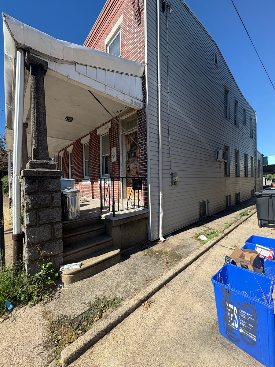 Photographic documentation of the work as submitted to the city's 311 record.