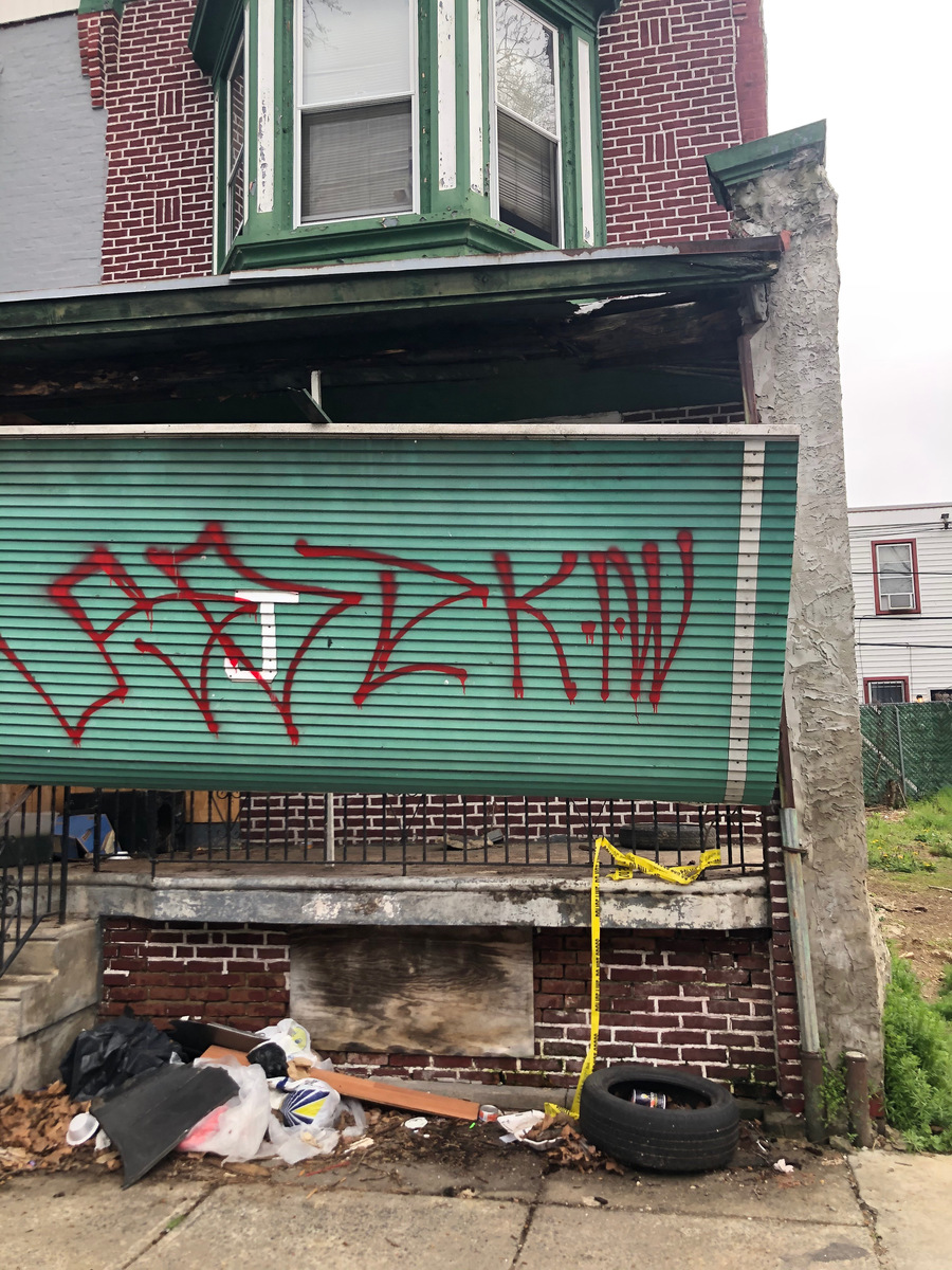 Photographic documentation of the work as submitted to the city's 311 record.
