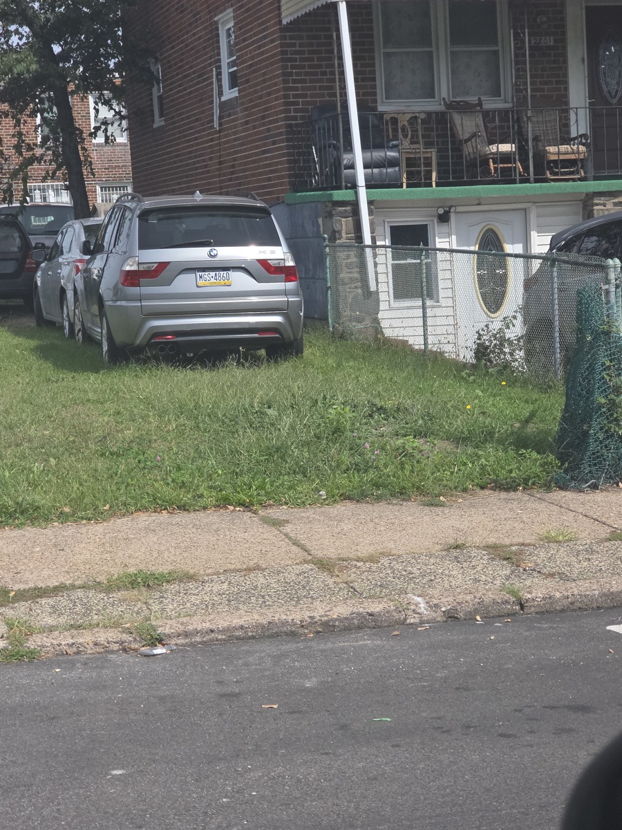 Photographic documentation of the work as submitted to the city's 311 record.