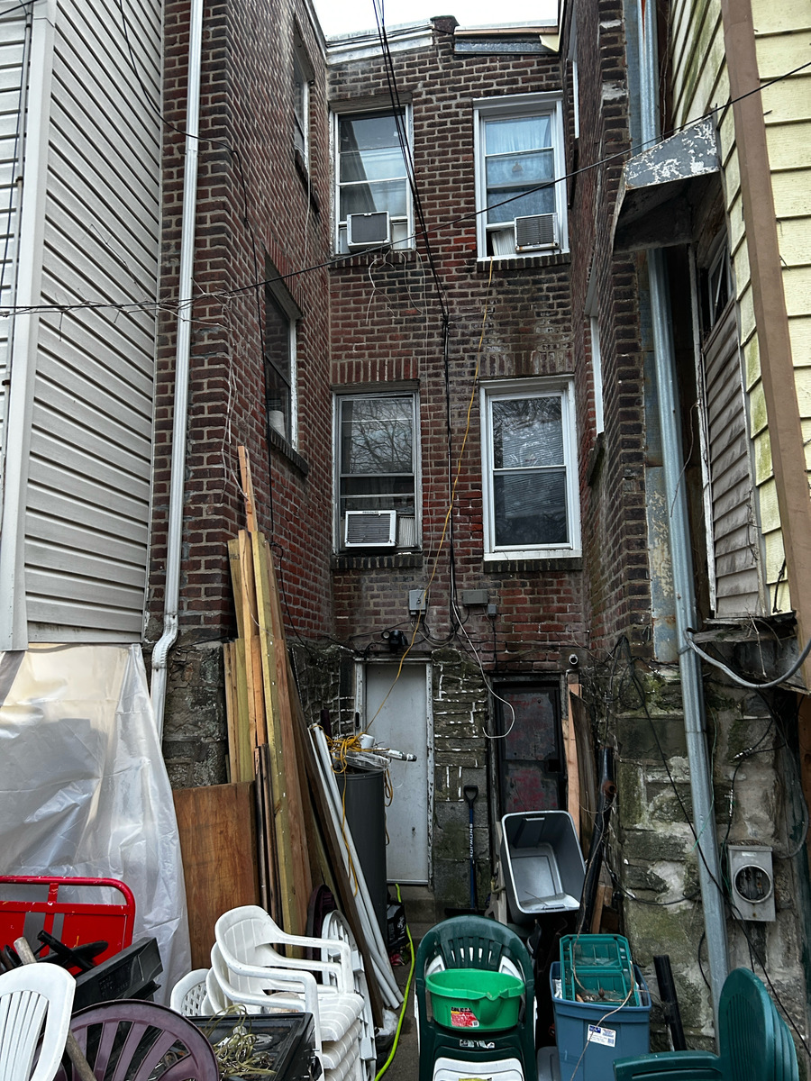 Photographic documentation of the work as submitted to the city's 311 record.