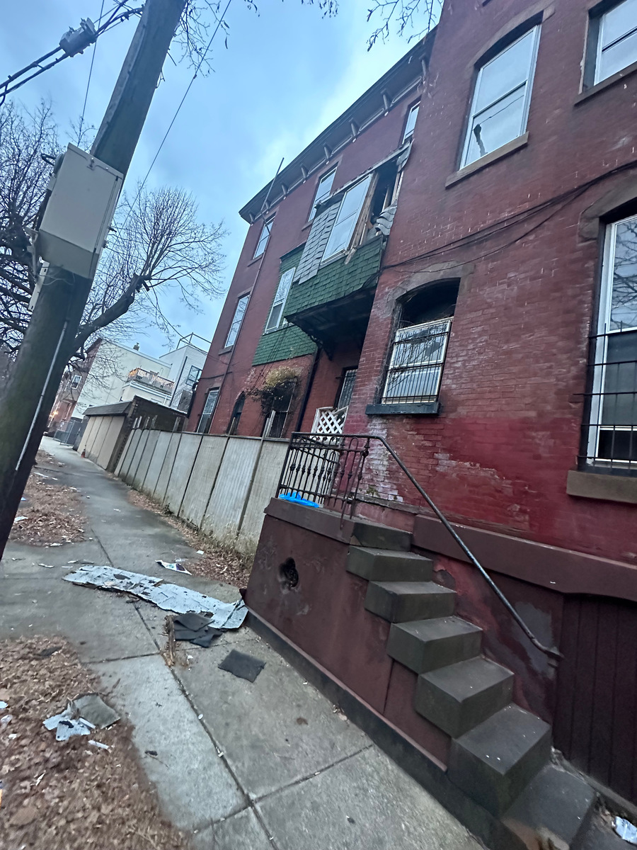 Photographic documentation of the work as submitted to the city's 311 record.