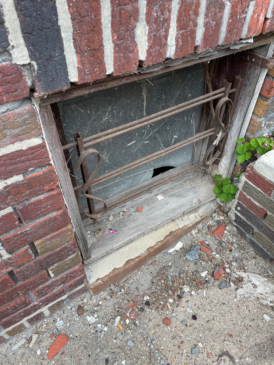 Photographic documentation of the work as submitted to the city's 311 record.