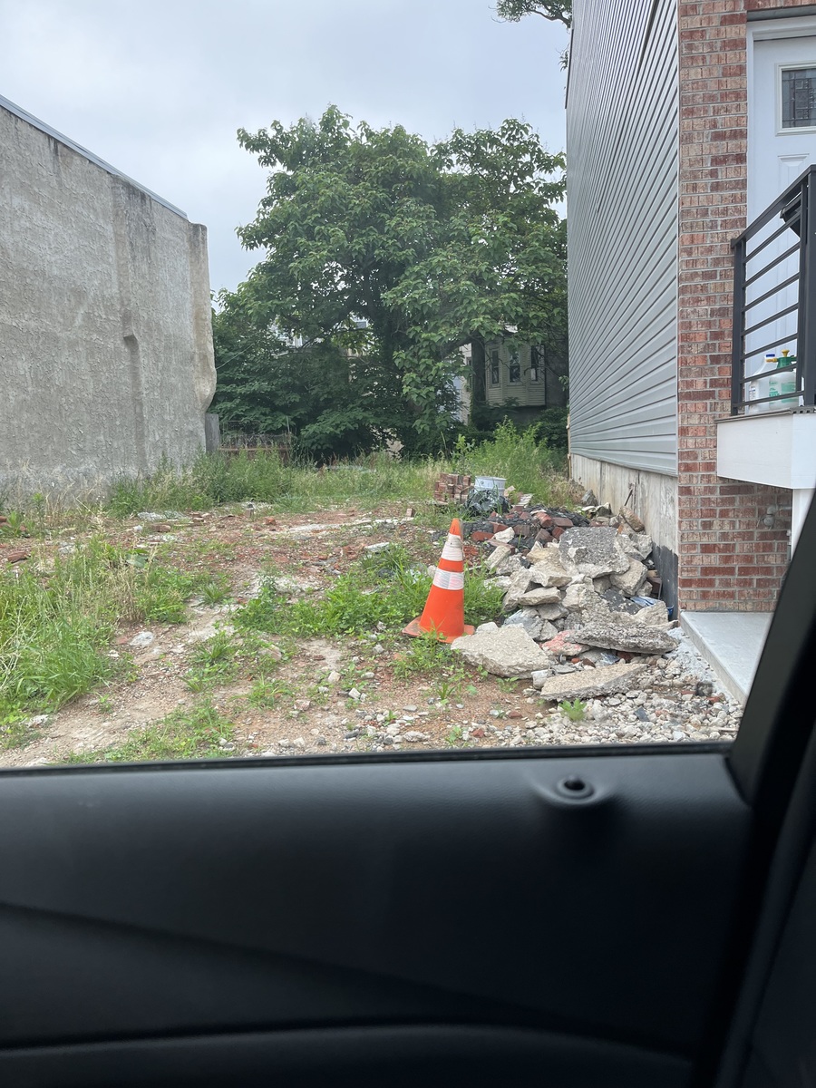 Photographic documentation of the work as submitted to the city's 311 record.