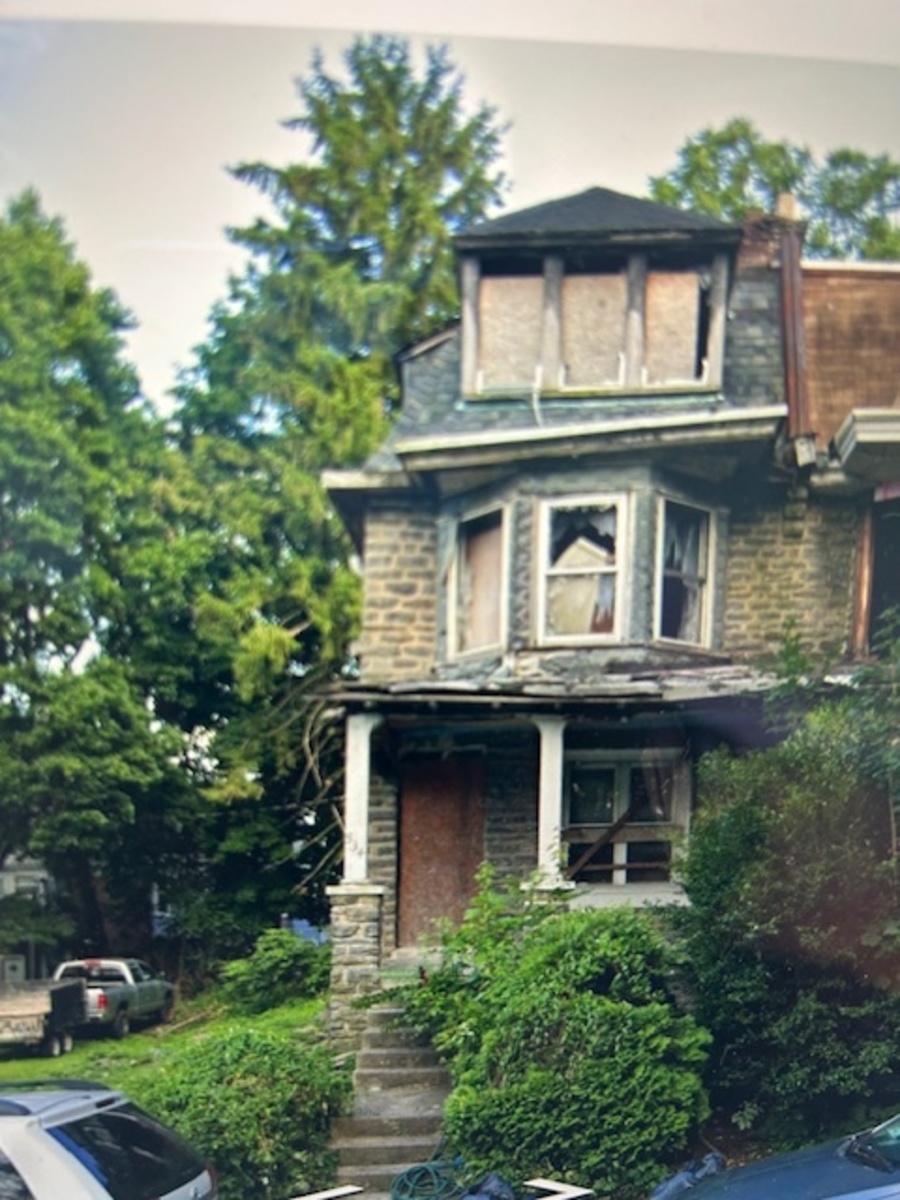 Photographic documentation of the work as submitted to the city's 311 record.
