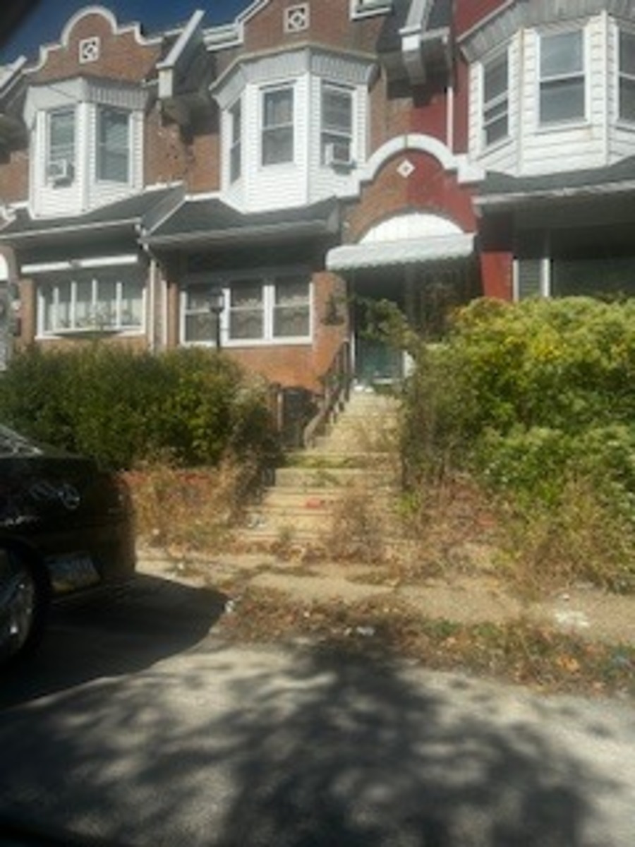 Photographic documentation of the work as submitted to the city's 311 record.