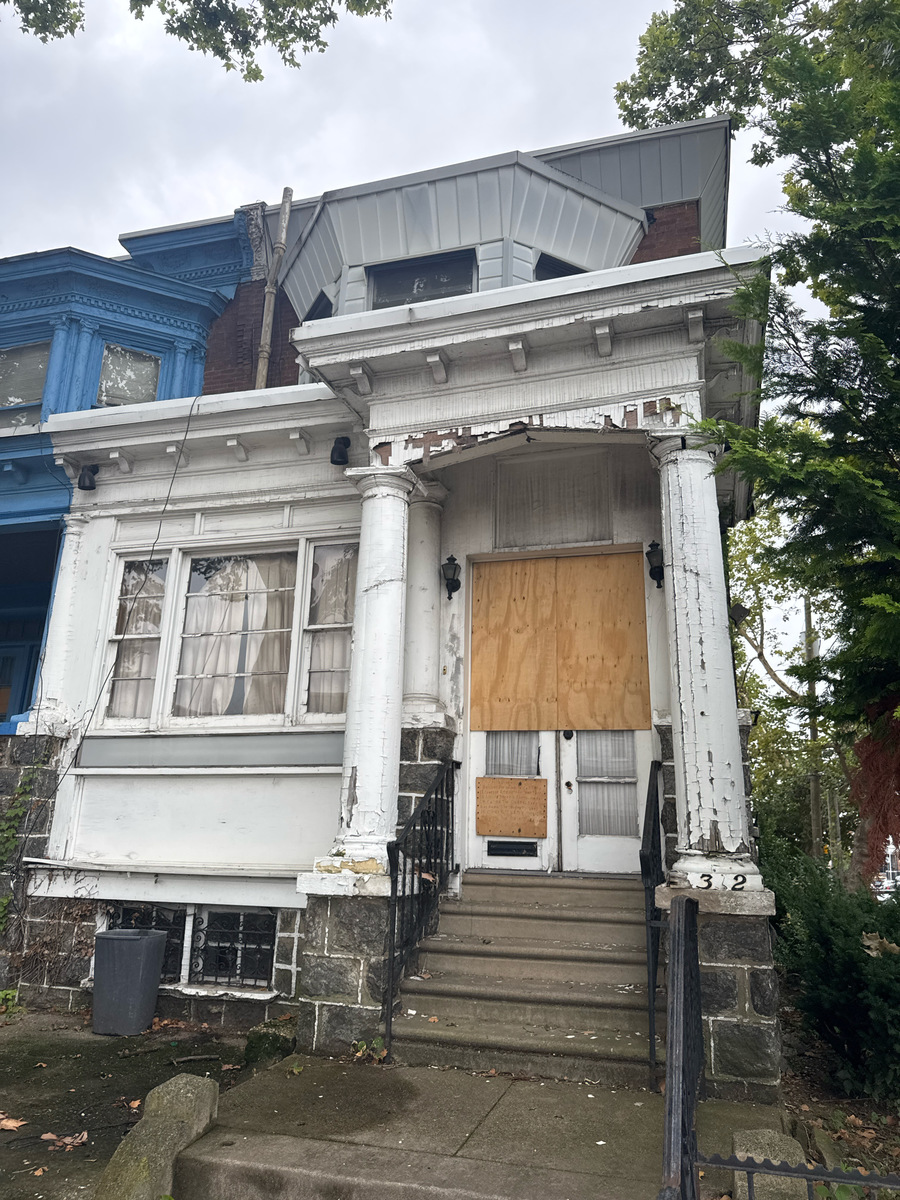 Photographic documentation of the work as submitted to the city's 311 record.
