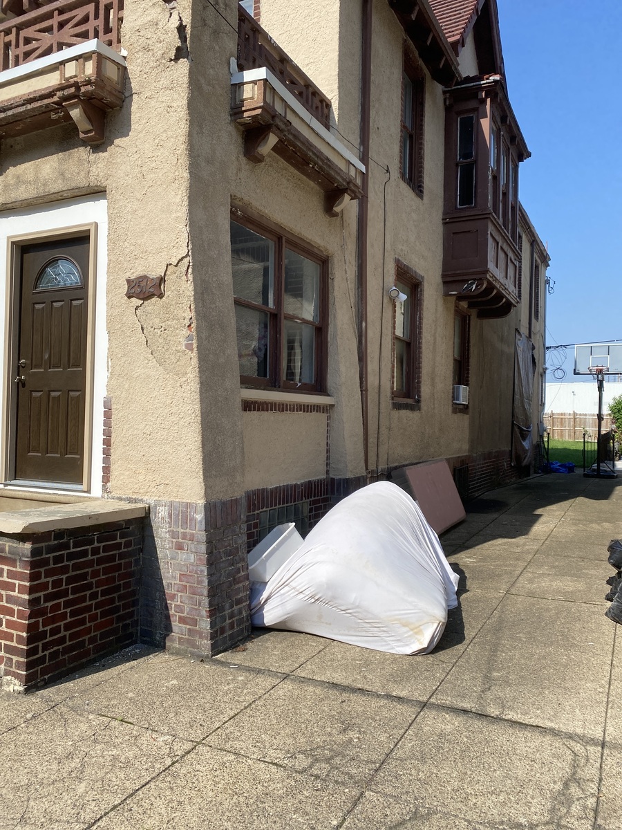 Photographic documentation of the work as submitted to the city's 311 record.