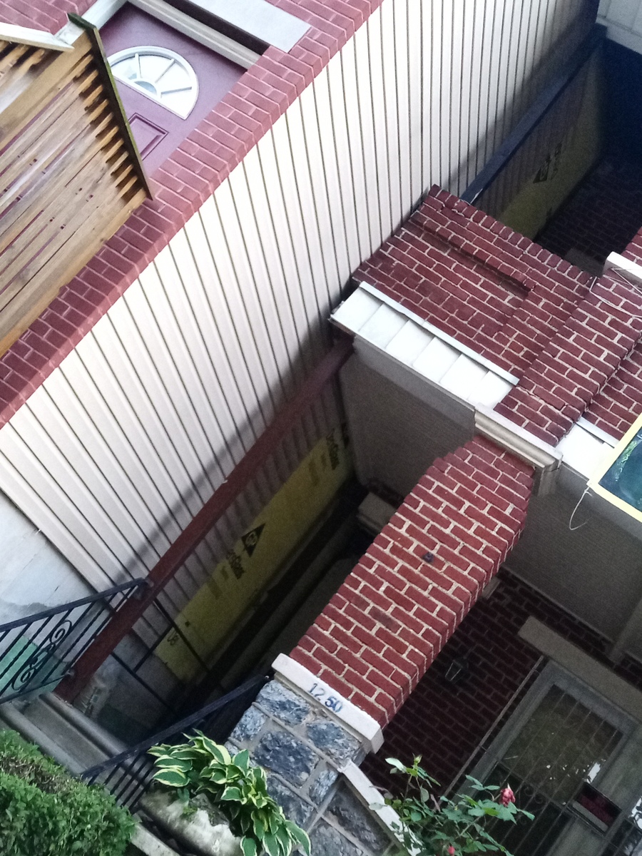 Photographic documentation of the work as submitted to the city's 311 record.