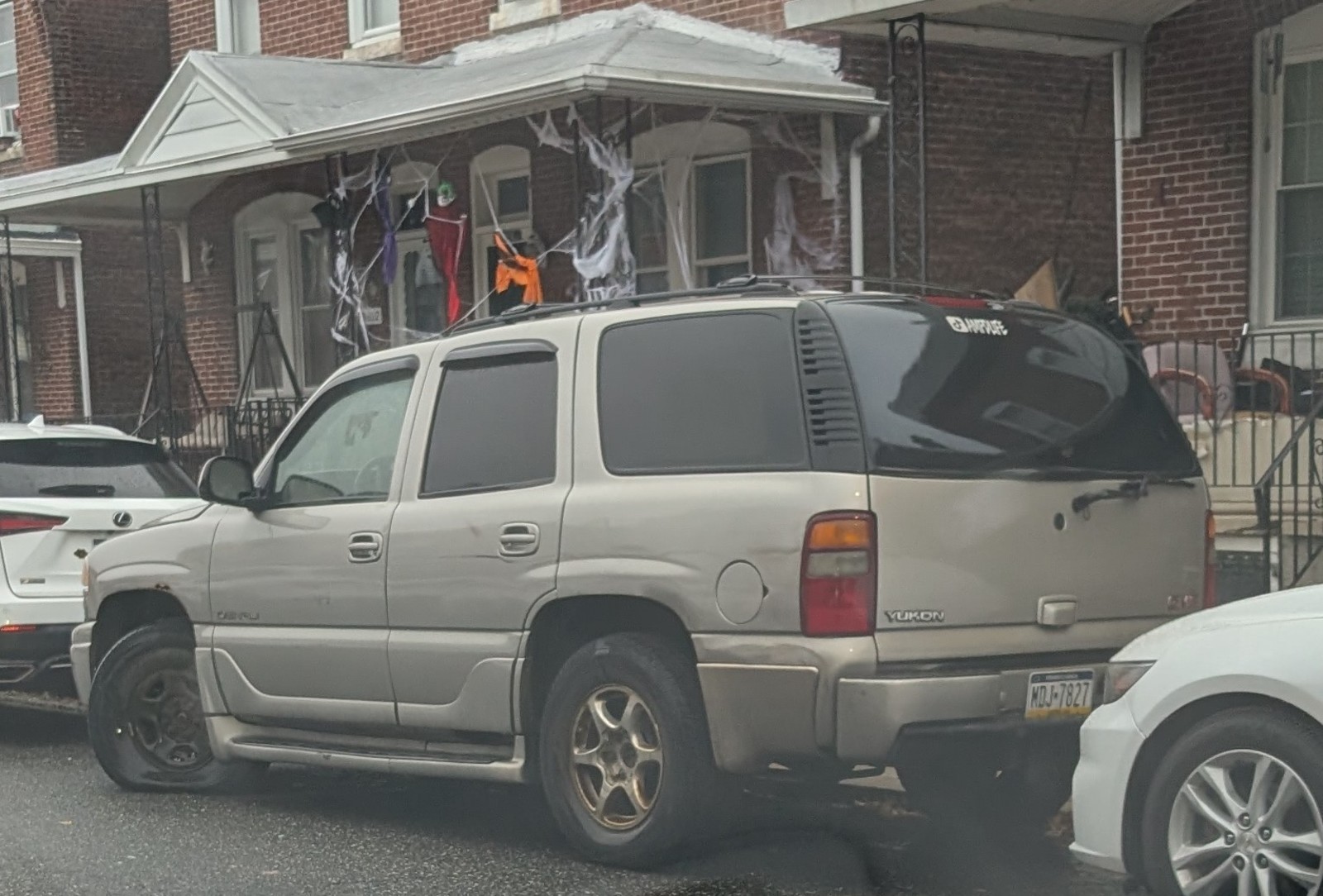 Photographic documentation of the work as submitted to the city's 311 record.