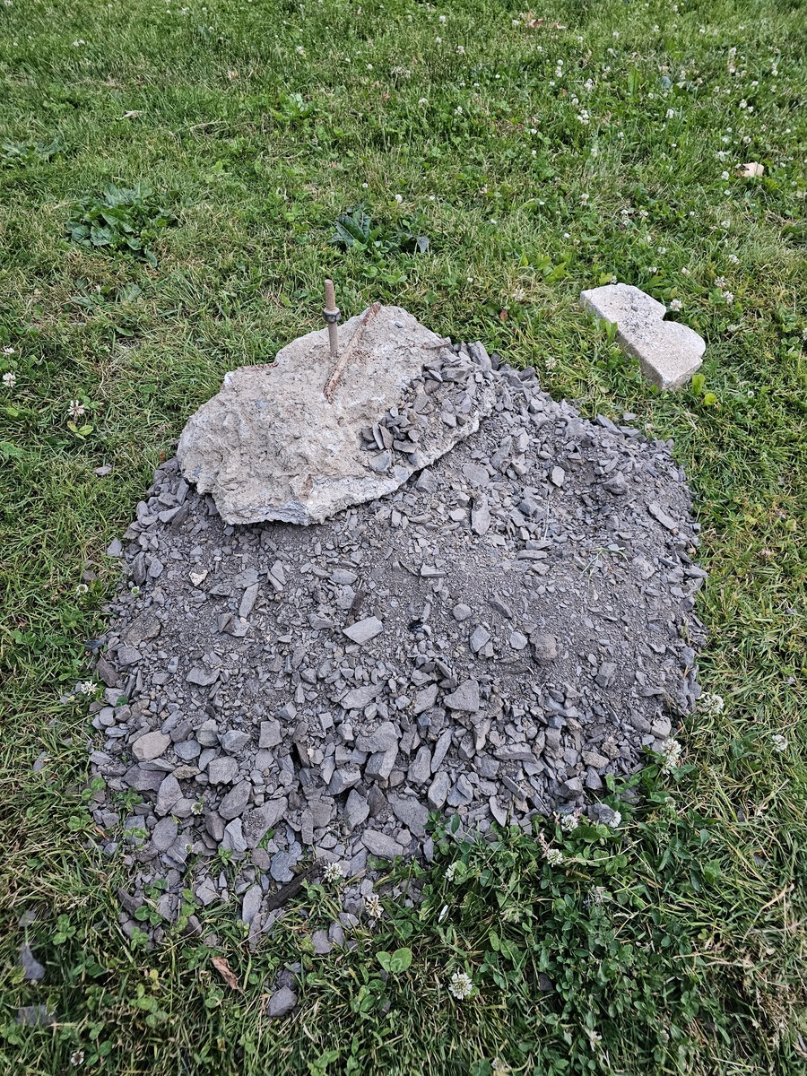 Photographic documentation of the work as submitted to the city's 311 record.