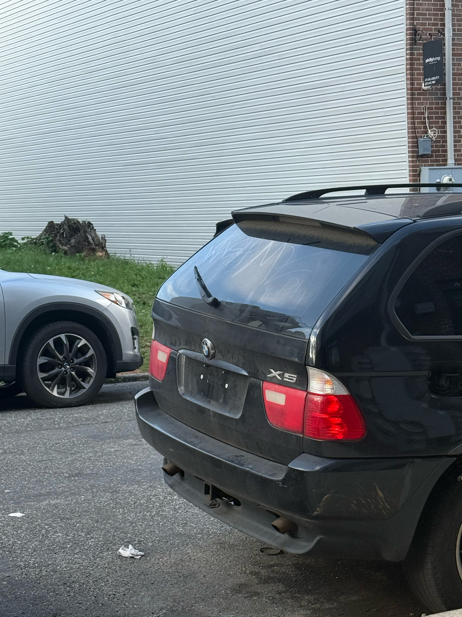 Photographic documentation of the work as submitted to the city's 311 record.