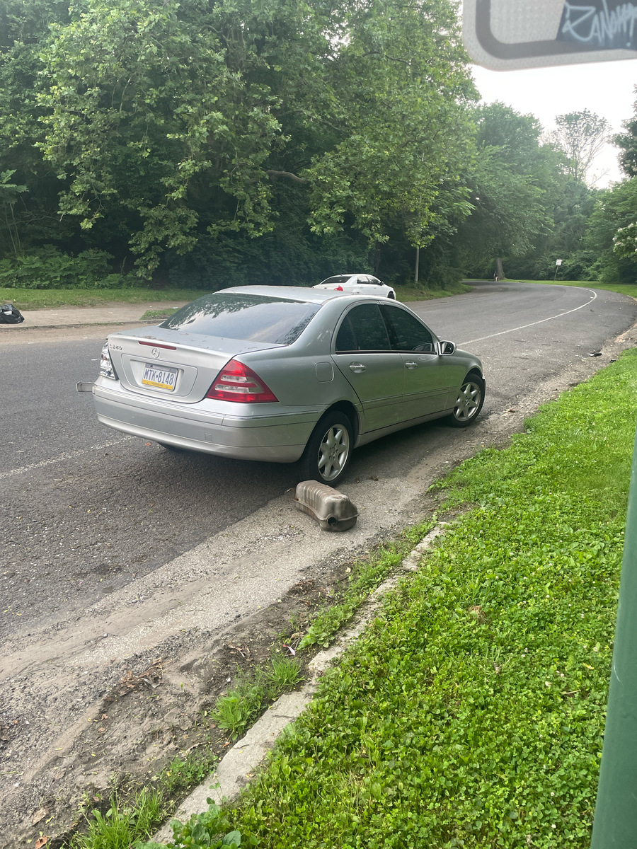 Photographic documentation of the work as submitted to the city's 311 record.
