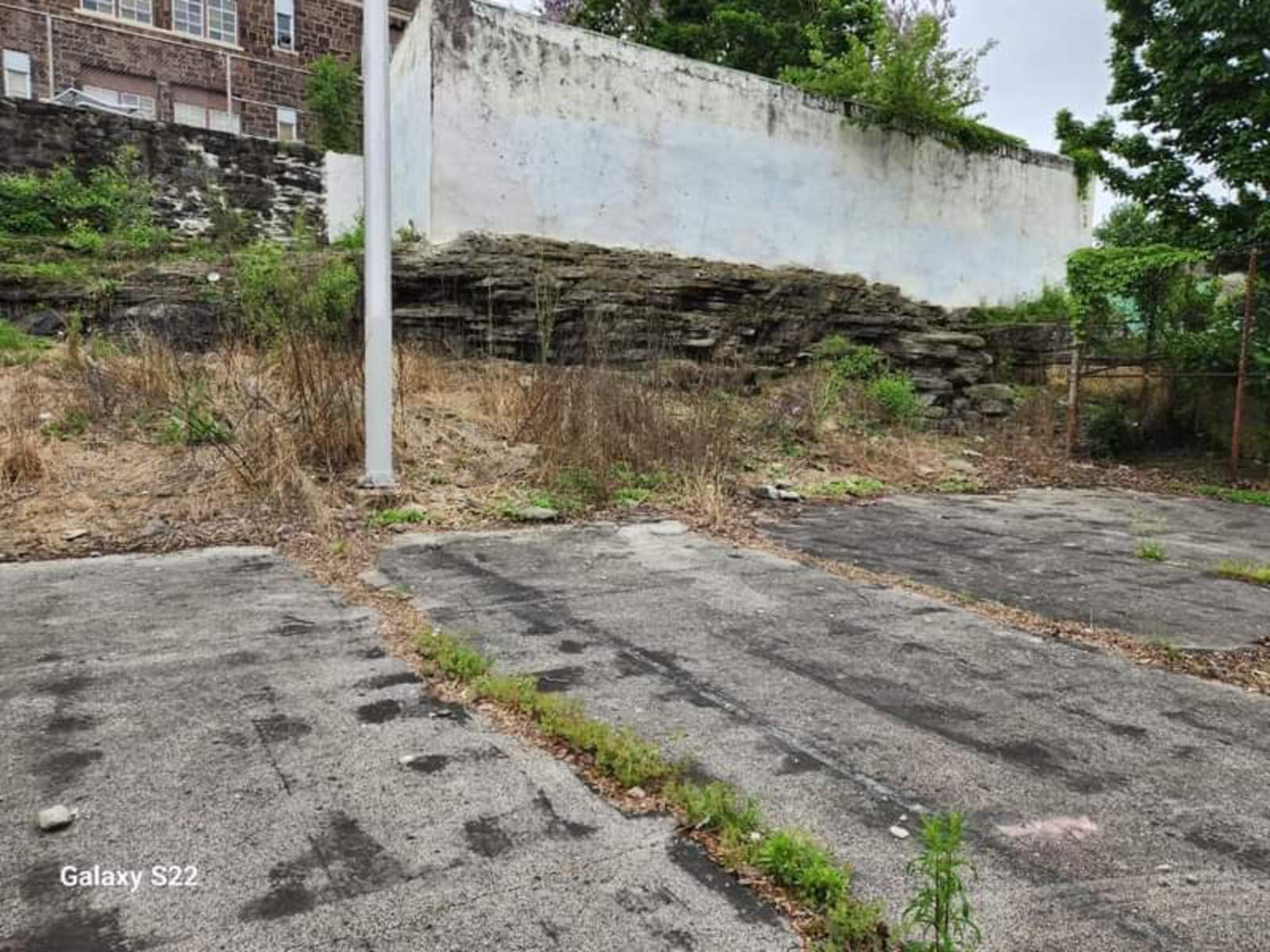 Photographic documentation of the work as submitted to the city's 311 record.