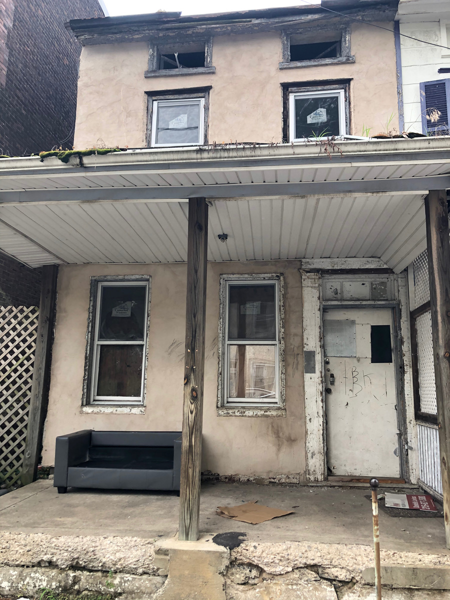 Photographic documentation of the work as submitted to the city's 311 record.
