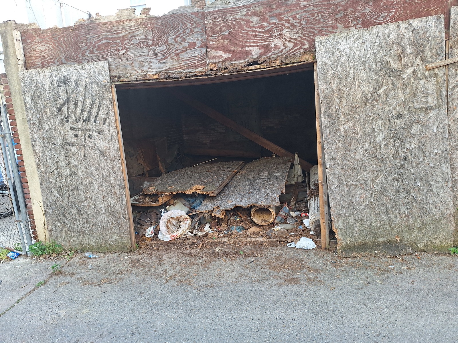 Photographic documentation of the work as submitted to the city's 311 record.