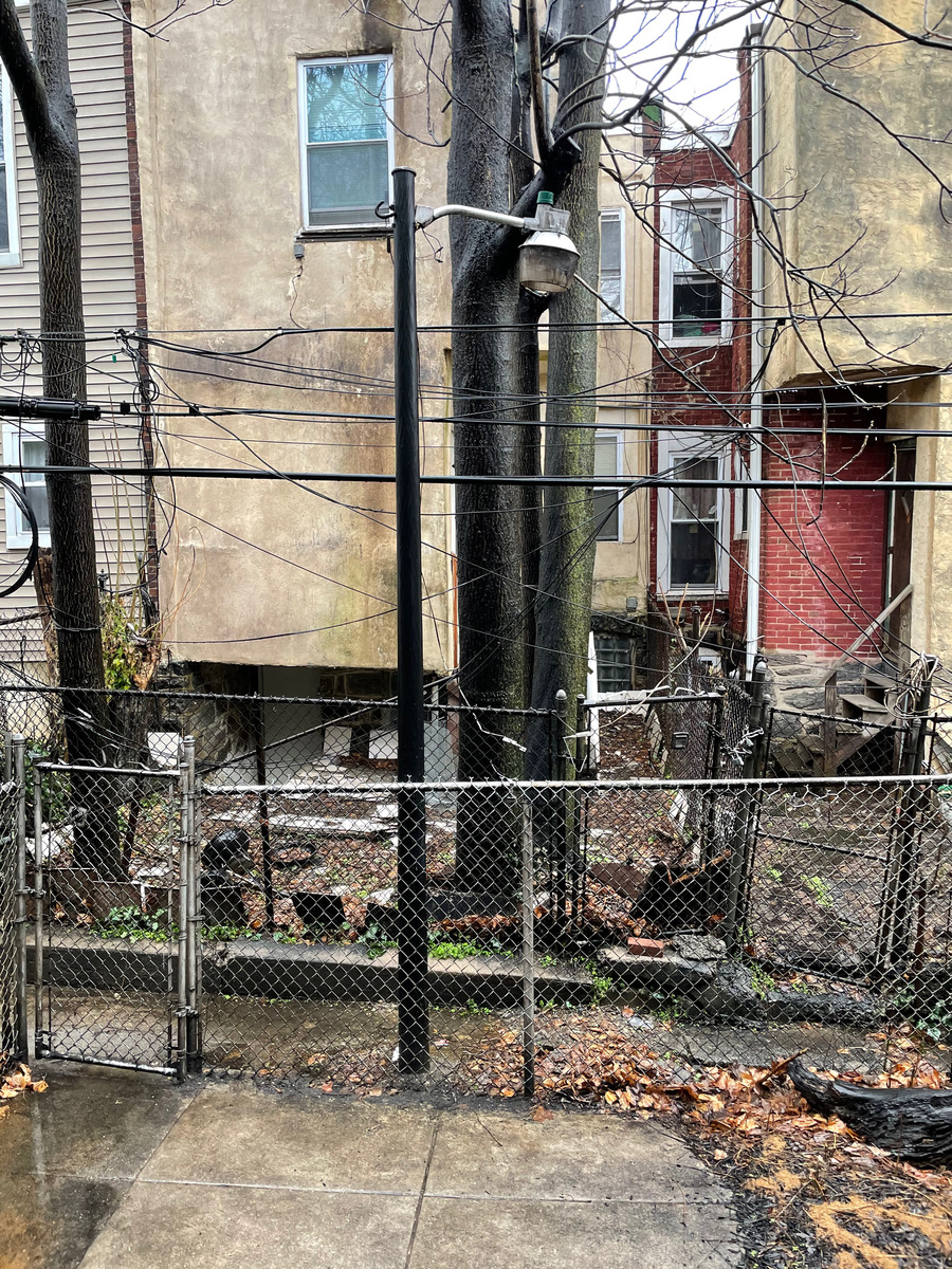 Photographic documentation of the work as submitted to the city's 311 record.