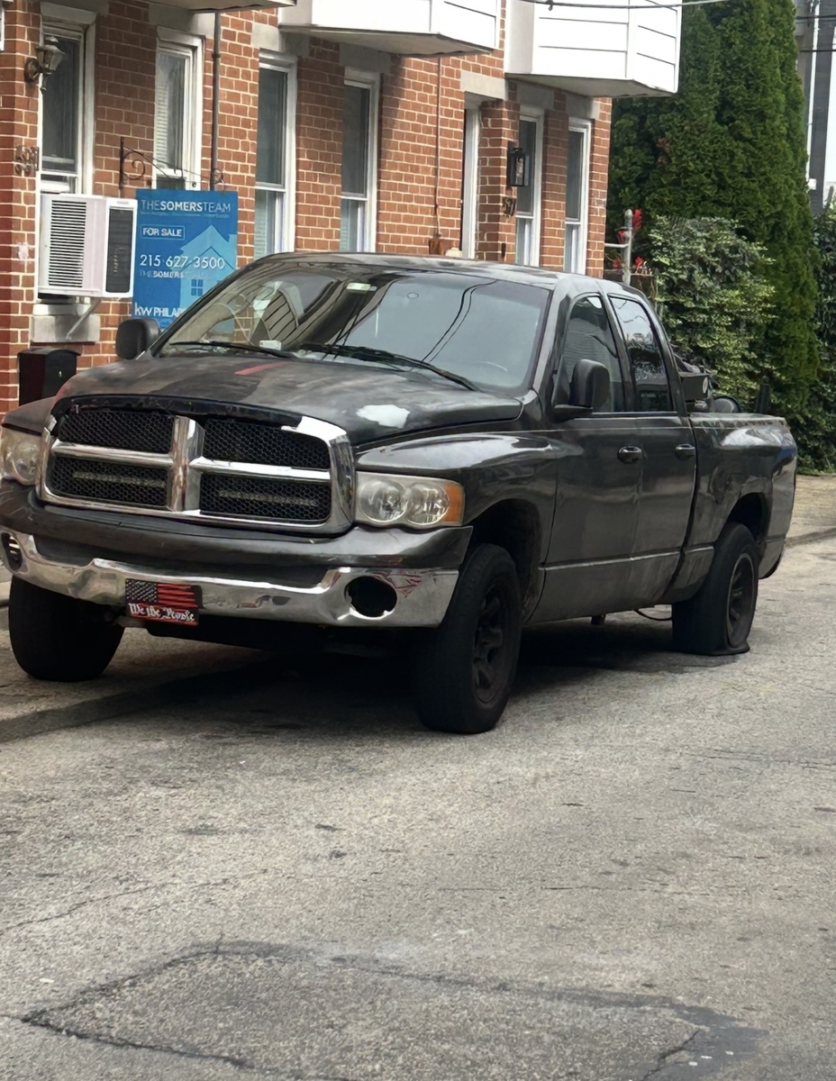 Photographic documentation of the work as submitted to the city's 311 record.