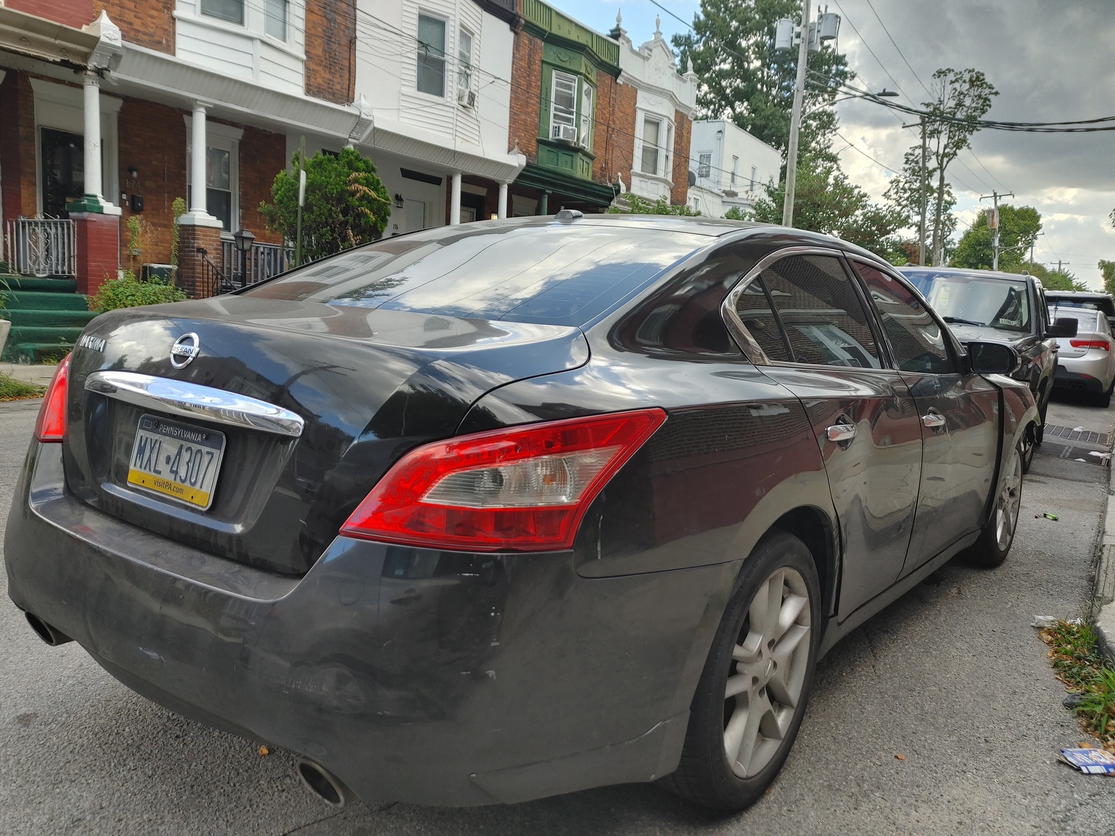 Photographic documentation of the work as submitted to the city's 311 record.